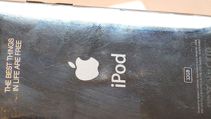 150418670679ipod02.jpg
